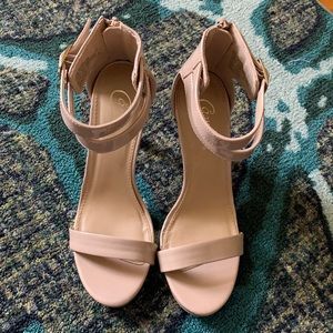 Candies Nude Sandals woman’s 7.5